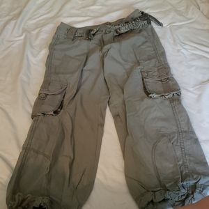Cargo Capris